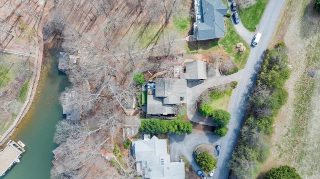 406 Anchor DR, Moneta, VA 24121