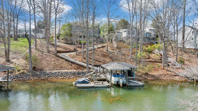 406 Anchor DR, Moneta, VA 24121