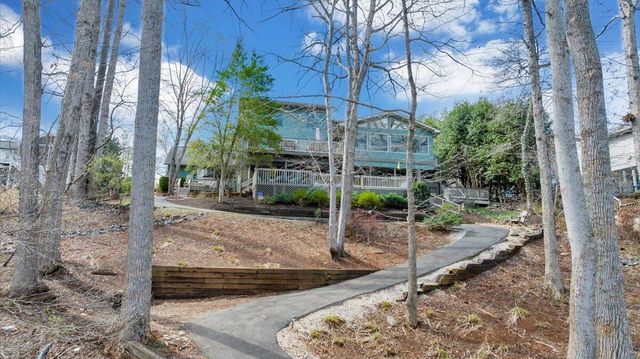 406 Anchor DR, Moneta, VA 24121