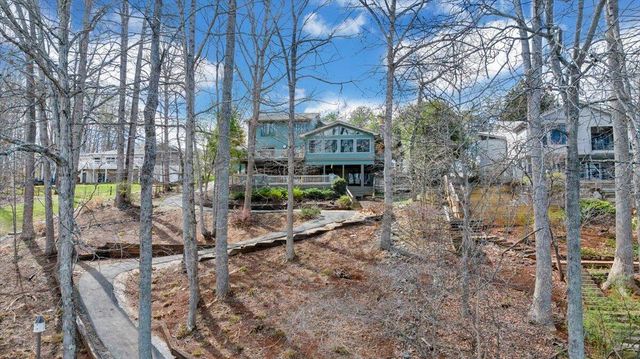 406 Anchor DR, Moneta, VA 24121