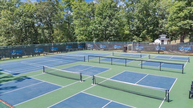 406 Anchor DR, Moneta, VA 24121