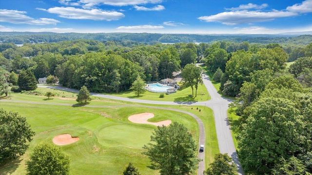 406 Anchor DR, Moneta, VA 24121