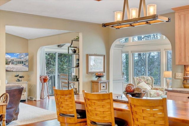 406 Anchor DR, Moneta, VA 24121