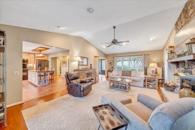 406 Anchor DR, Moneta, VA 24121