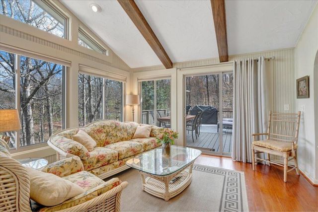 406 Anchor DR, Moneta, VA 24121