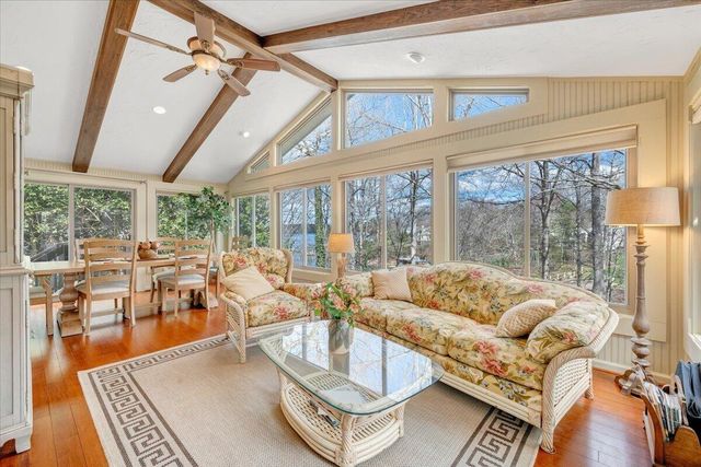 406 Anchor DR, Moneta, VA 24121