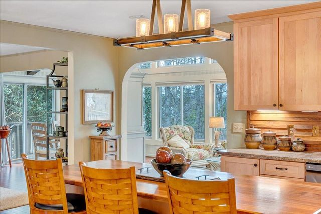 406 Anchor DR, Moneta, VA 24121