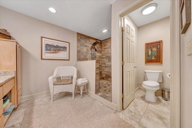 406 Anchor DR, Moneta, VA 24121