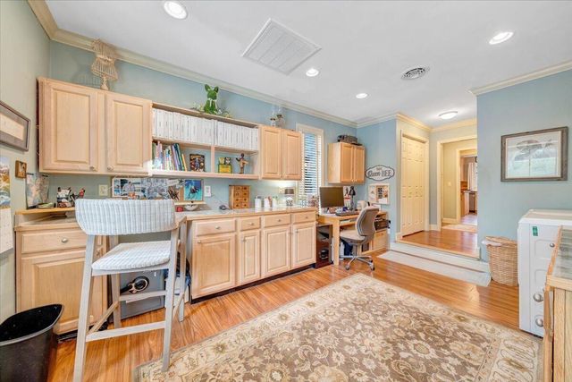 406 Anchor DR, Moneta, VA 24121