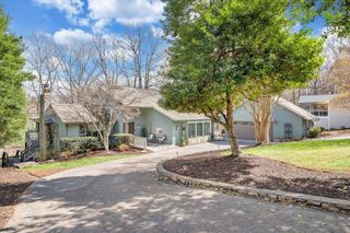 406 Anchor DR, Moneta, VA 24121
