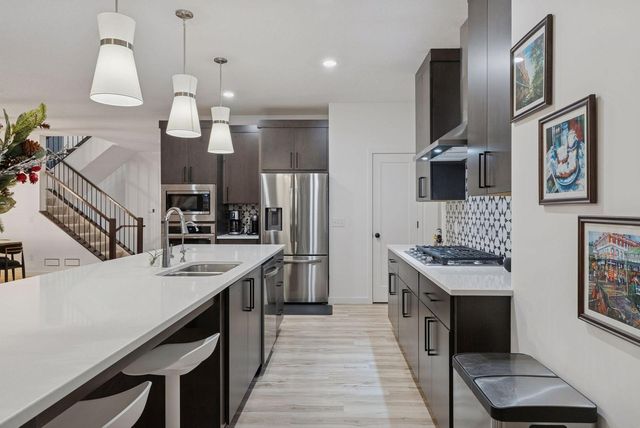 5028 Airlake Draw, Woodbury, MN 55129