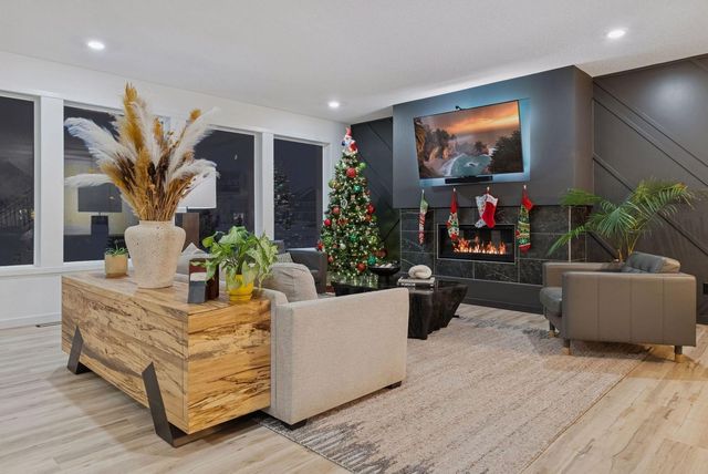 5028 Airlake Draw, Woodbury, MN 55129