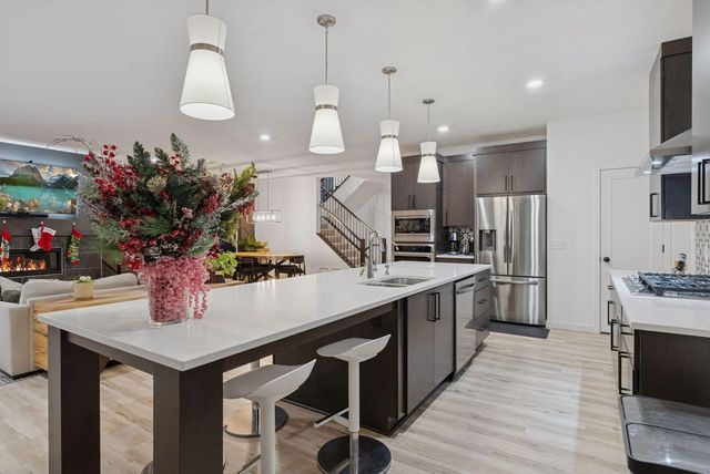 5028 Airlake Draw, Woodbury, MN 55129