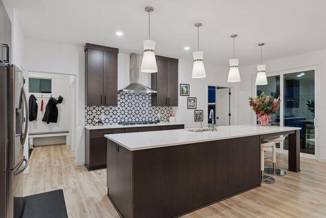 5028 Airlake Draw, Woodbury, MN 55129