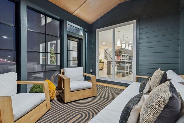 5028 Airlake Draw, Woodbury, MN 55129