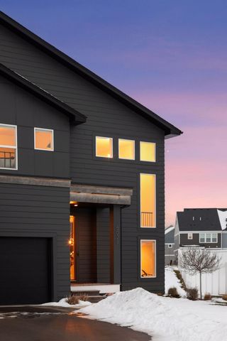 5028 Airlake Draw, Woodbury, MN 55129