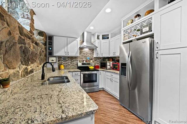 217 E Commerce Street, Milford, MI 48381