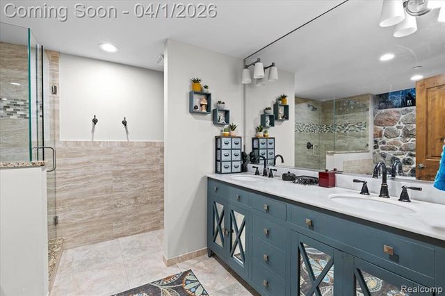 217 E Commerce Street, Milford, MI 48381