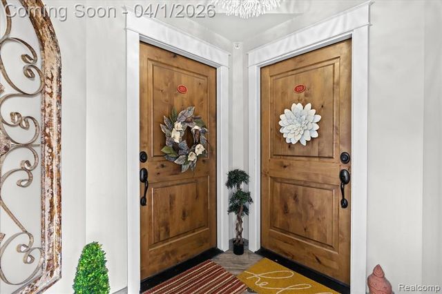 217 E Commerce Street, Milford, MI 48381