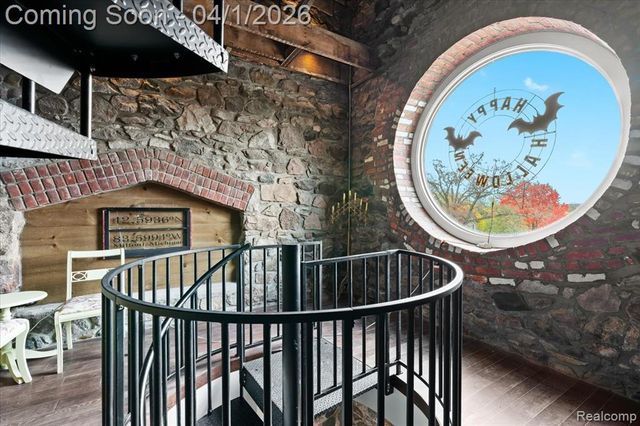 217 E Commerce Street, Milford, MI 48381