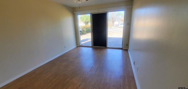 2401 Airline, Tyler, TX 75701