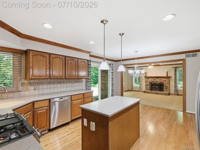 45698 Primrose Court, Plymouth Charter Township, MI 48170