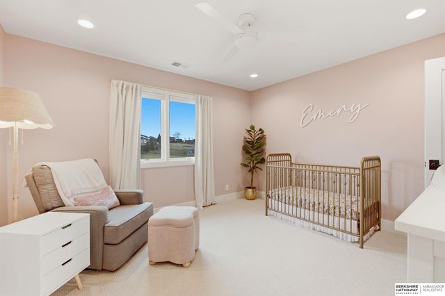 21165 C Street, Elkhorn, NE 68022
