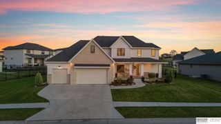 21165 C Street, Elkhorn, NE 68022
