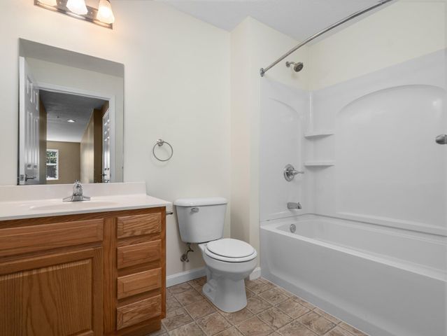 301 N Lake Street 104, Cadillac City, MI 49601