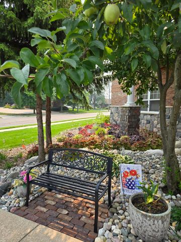 301 N Lake Street 104, Cadillac City, MI 49601