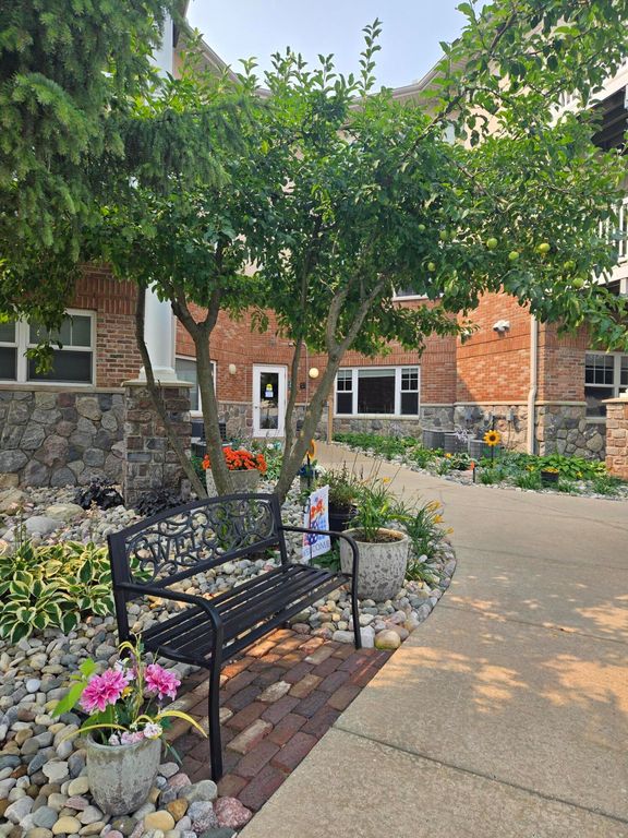 301 N Lake Street 104, Cadillac City, MI 49601