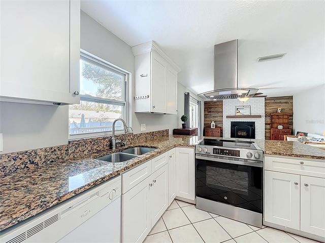 5177 CHESAPEAKE AVENUE, Orlando, FL 32808