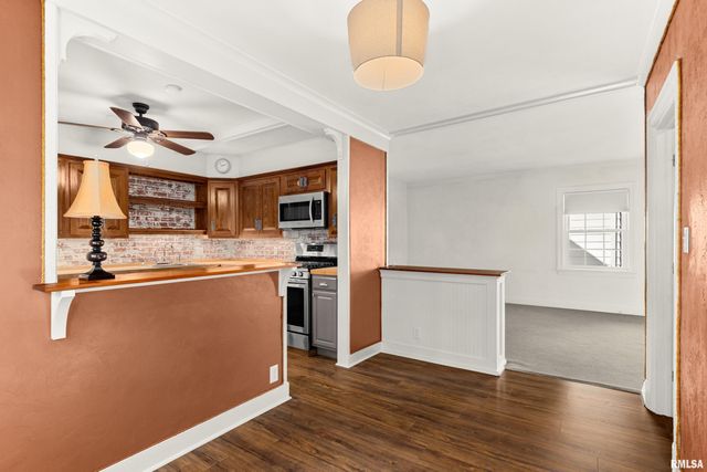 3123 N PARISH Avenue, Peoria, IL 61604