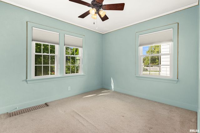 3123 N PARISH Avenue, Peoria, IL 61604