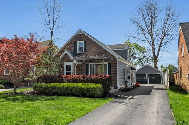 40 Mona Drive, Amherst, NY 14226