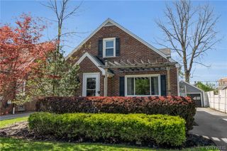 40 Mona Drive, Amherst, NY 14226
