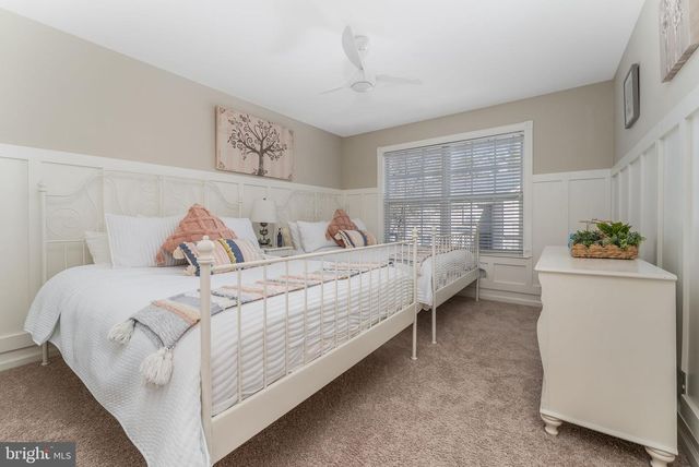 4 JUMPING BROOK PL, Annandale, NJ 08801