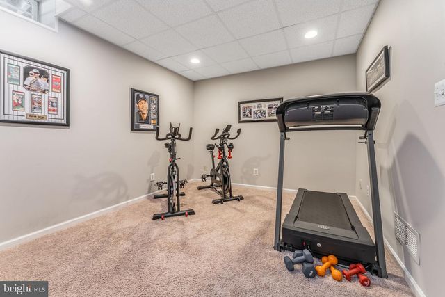 4 JUMPING BROOK PL, Annandale, NJ 08801