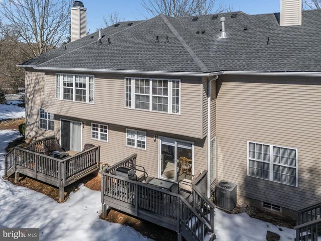 4 JUMPING BROOK PL, Annandale, NJ 08801