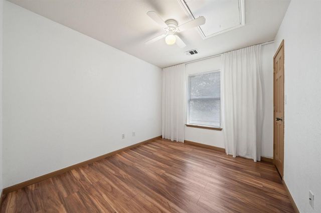 1906 B Garden ST B, Austin, TX 78702