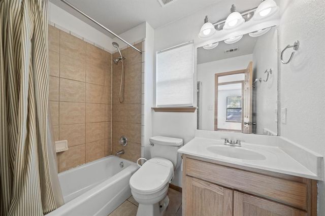 1906 B Garden ST B, Austin, TX 78702