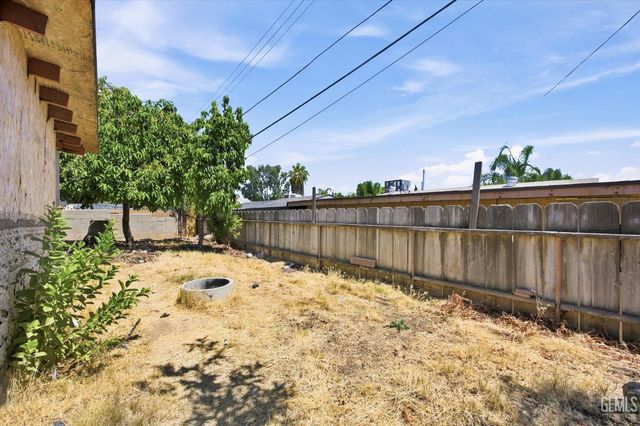 3105 Lexington Avenue, Bakersfield, CA 93306