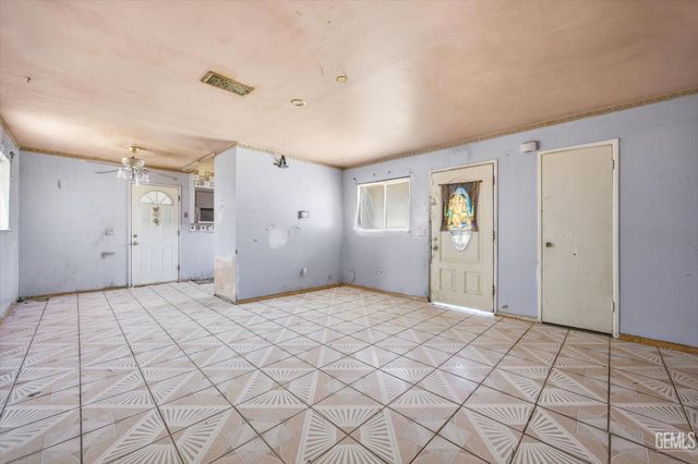3105 Lexington Avenue, Bakersfield, CA 93306