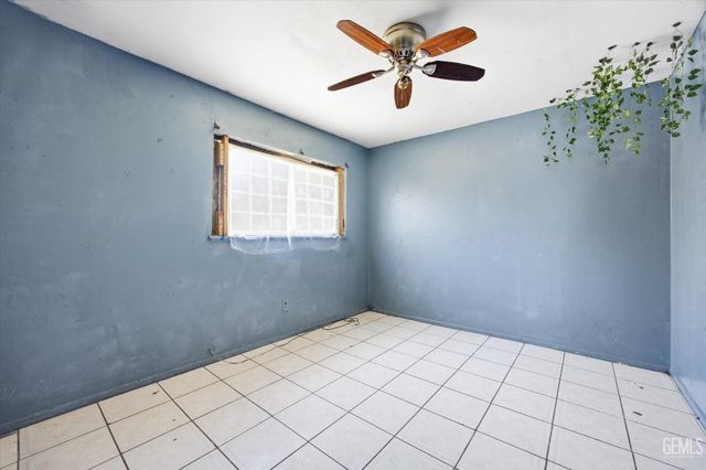 3105 Lexington Avenue, Bakersfield, CA 93306
