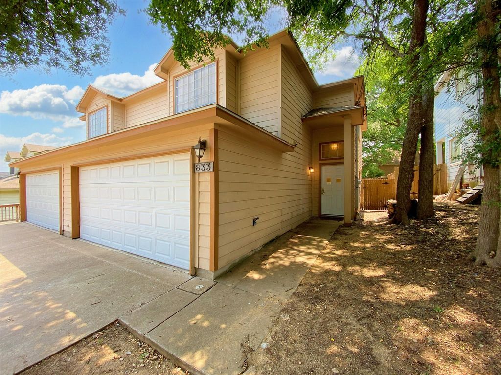 833 Sagewood TRL, San Marcos, TX 78666