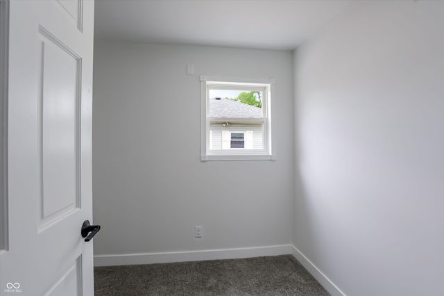 1022 Ashland Avenue, Whiteland, IN 46184