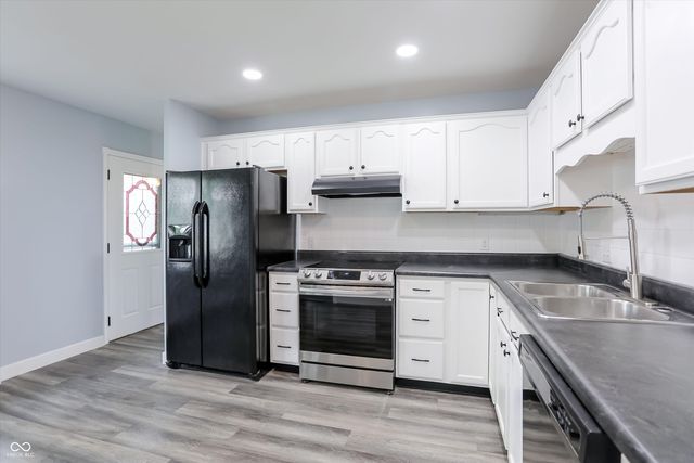 1022 Ashland Avenue, Whiteland, IN 46184