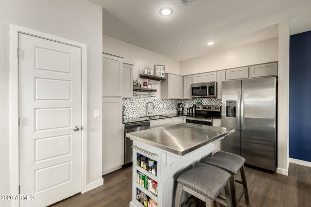 8262 N 22nd Drive, Phoenix, AZ 85021