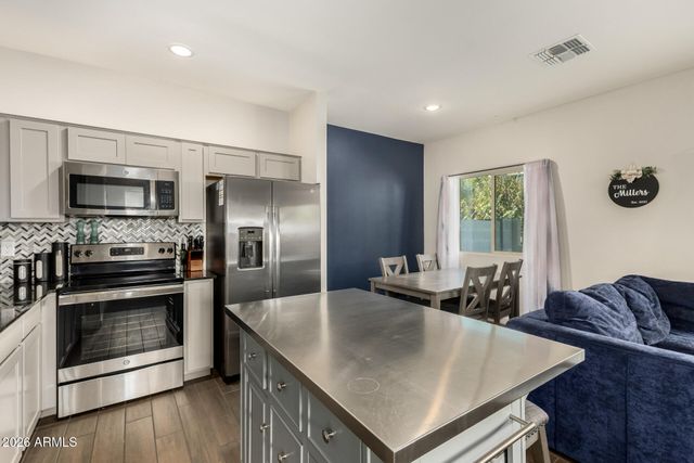 8262 N 22nd Drive, Phoenix, AZ 85021