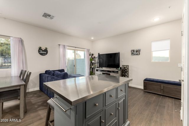 8262 N 22nd Drive, Phoenix, AZ 85021